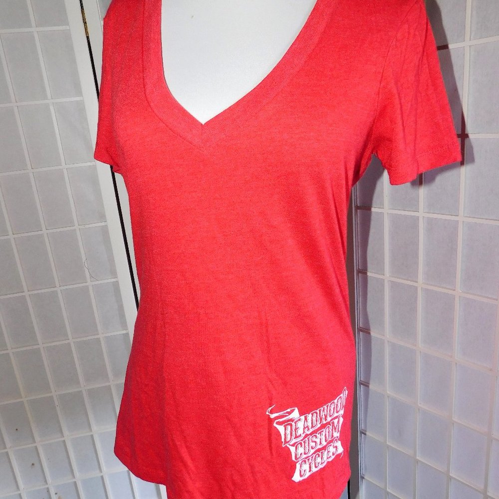 Red Deadwood Custom Cycles Biker tee shirt, Large, Deep V neck